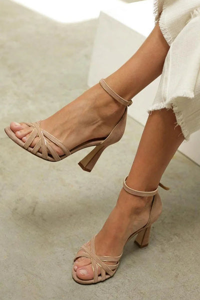 DALIA - Elegant sandal with crossed strap heel for a chic and comfortable look