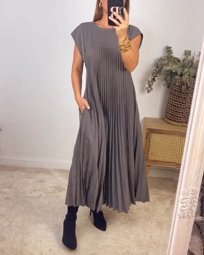 Lisa - Elegant Spliced Pleated Maxi Dress
