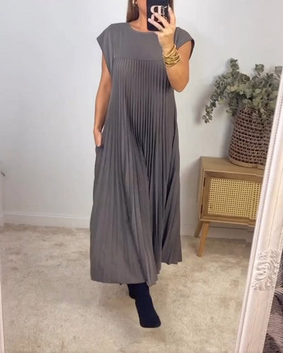 Lisa - Elegant Spliced Pleated Maxi Dress