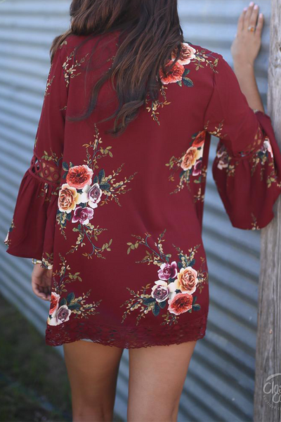 Women's casual patchwork top with floral print