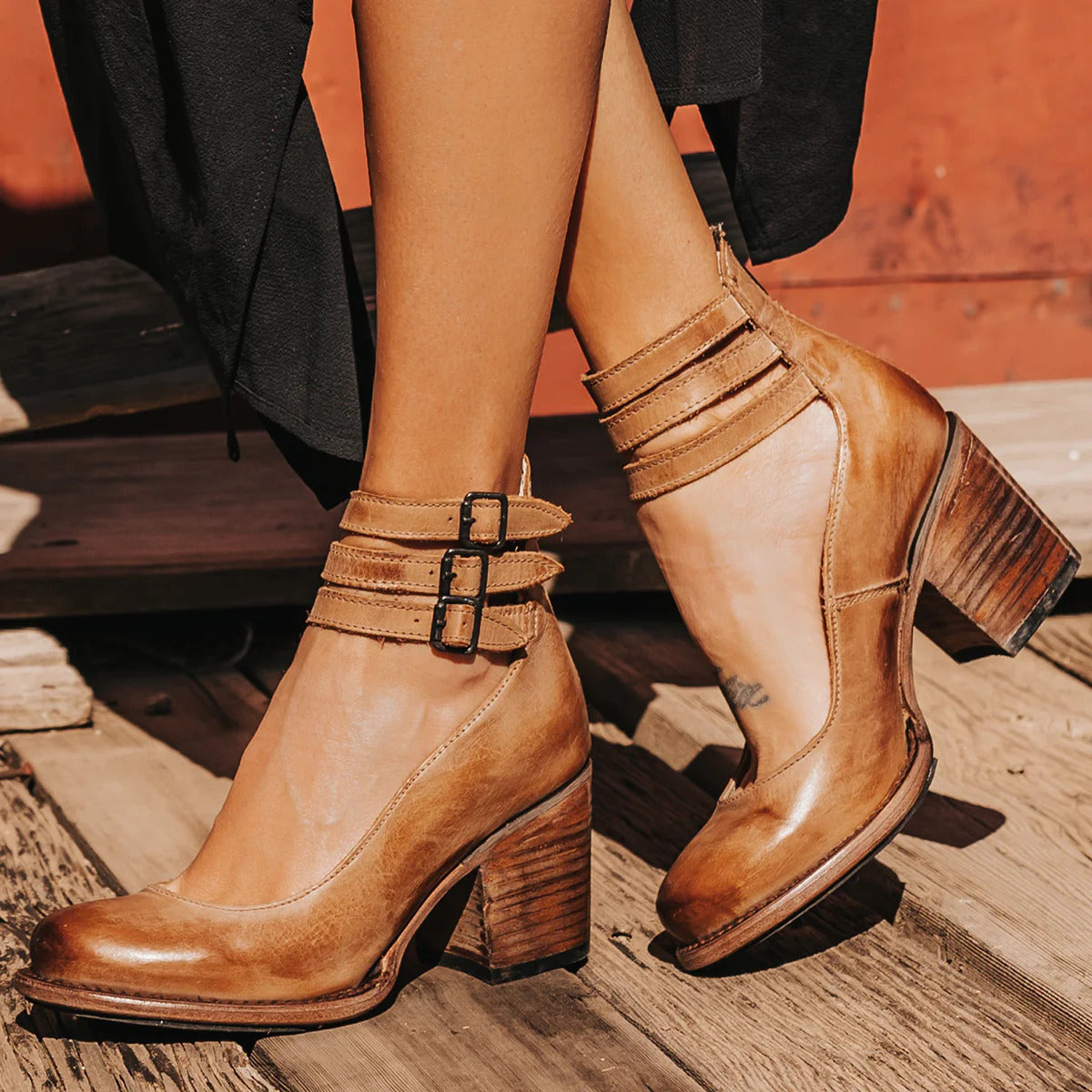 Ginevra™ - Multi-strap pumps with chunky heel