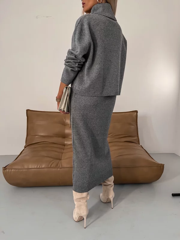 Nicole - Knitted Set for Autumn/Winter for Women
