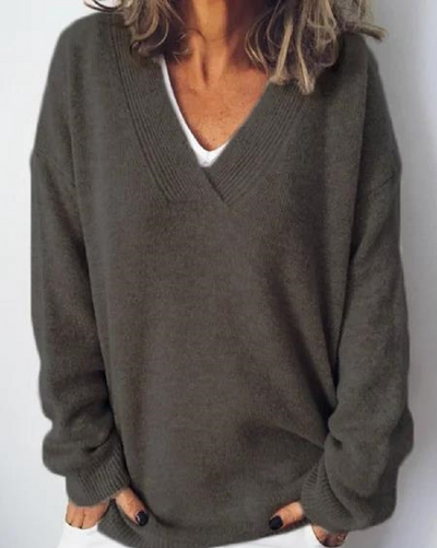 Monika - V-neck cashmere sweater