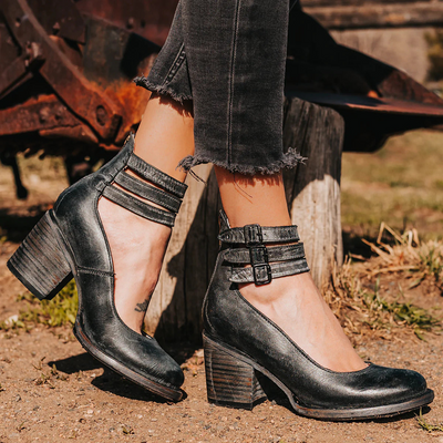 Ginevra™ - Multi-strap pumps with chunky heel