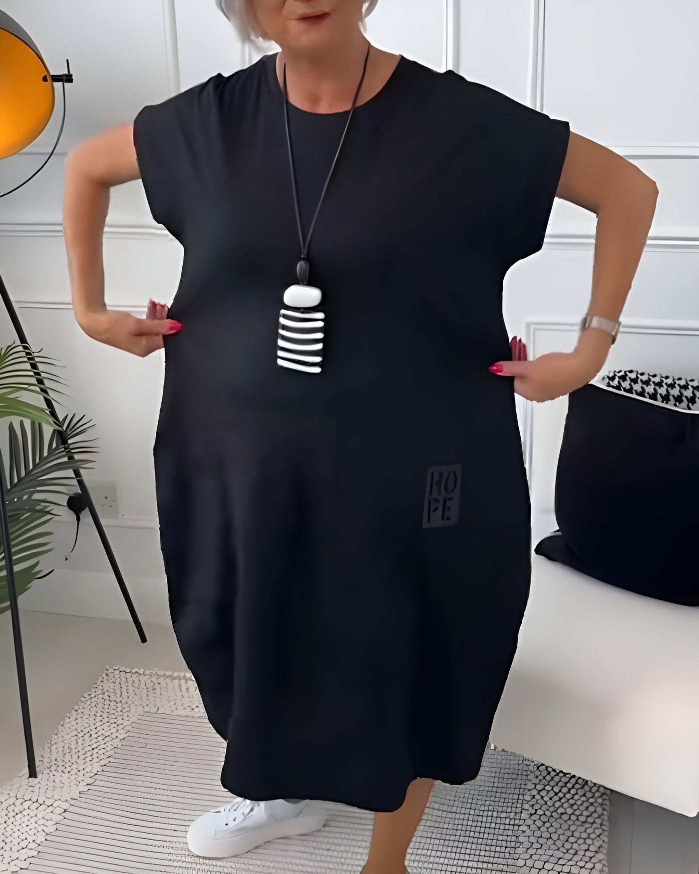Tatum - Stylish Short Sleeved Dress