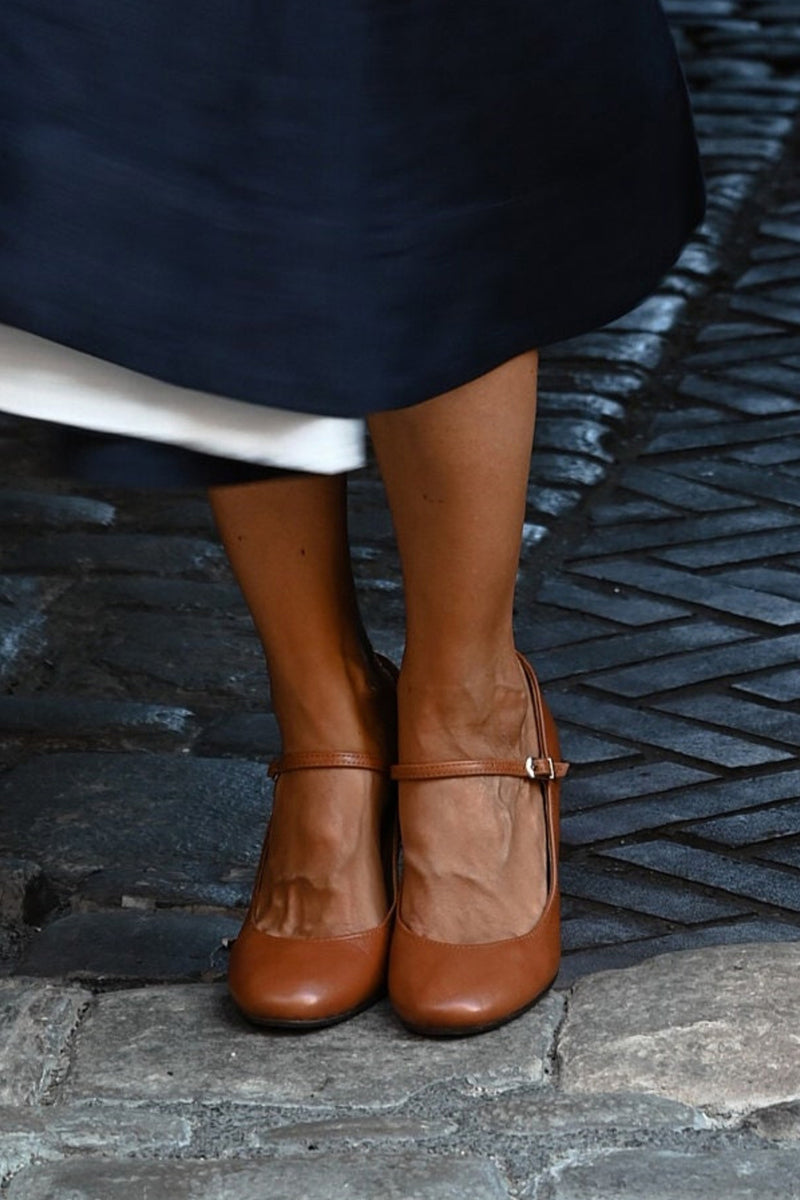Caella™ - Elegant sandals with straps and compact heels, perfect for any occasion