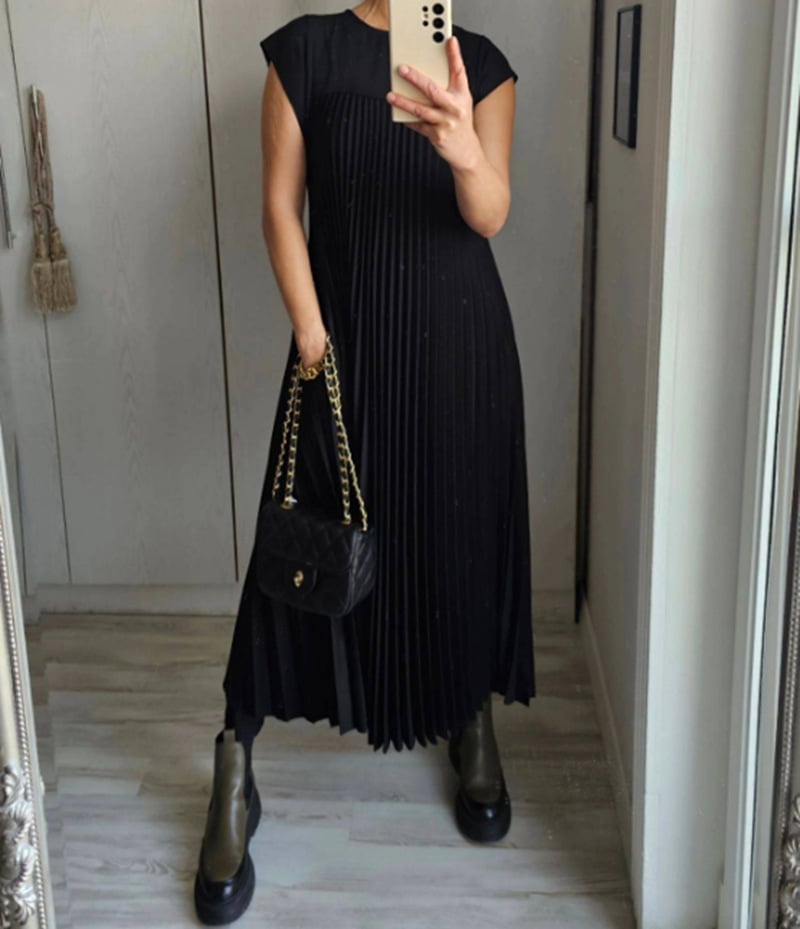 Lisa - Elegant Spliced Pleated Maxi Dress