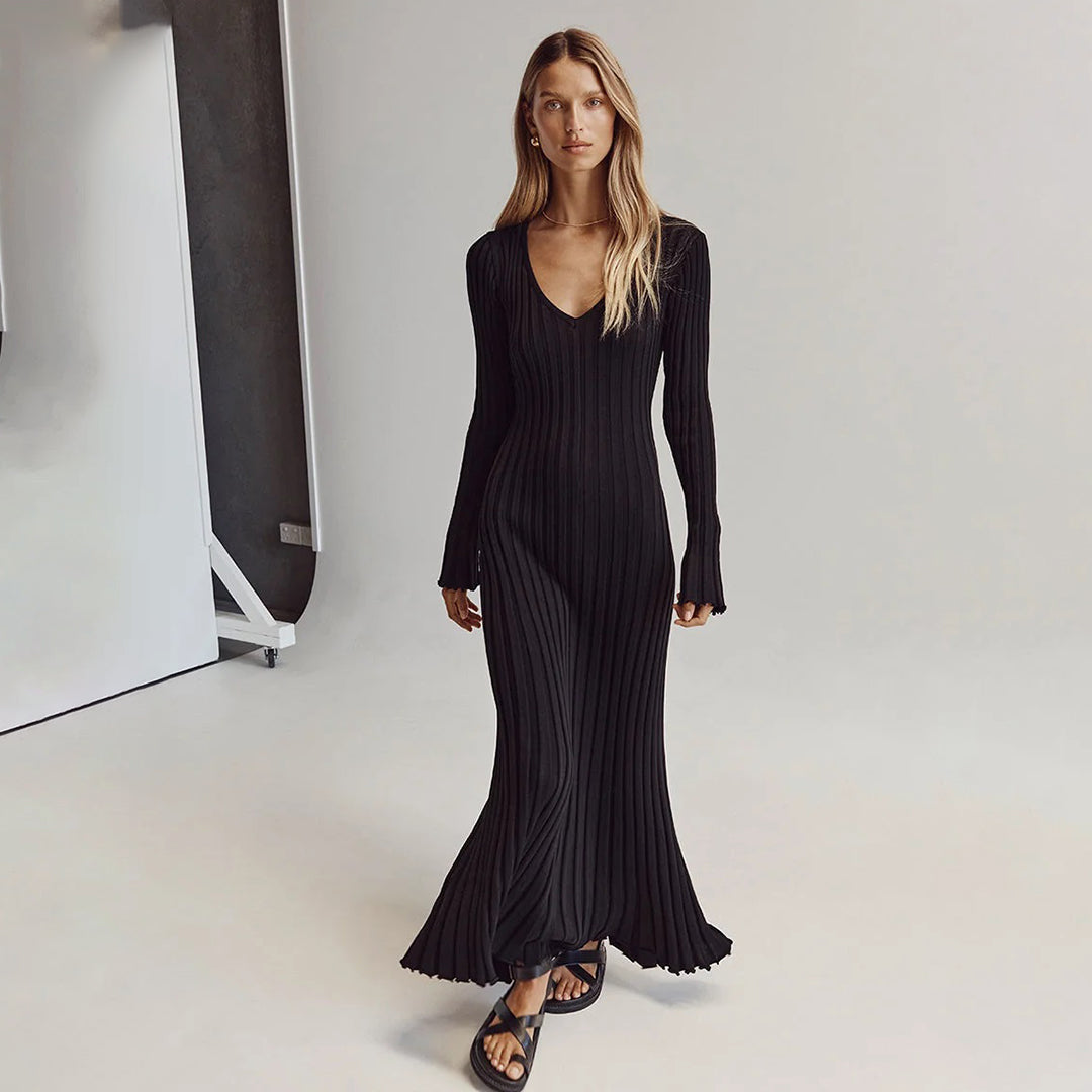 Nola – Knitted Maxi Dress