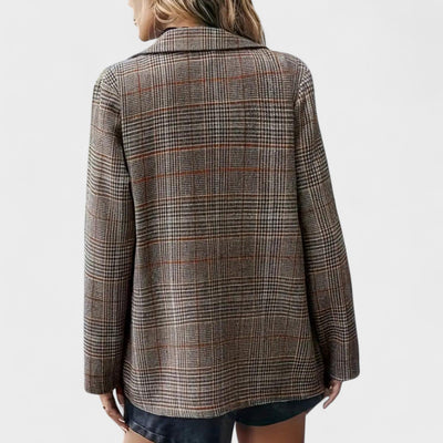 Rosi – Classic blazer with timeless elegance