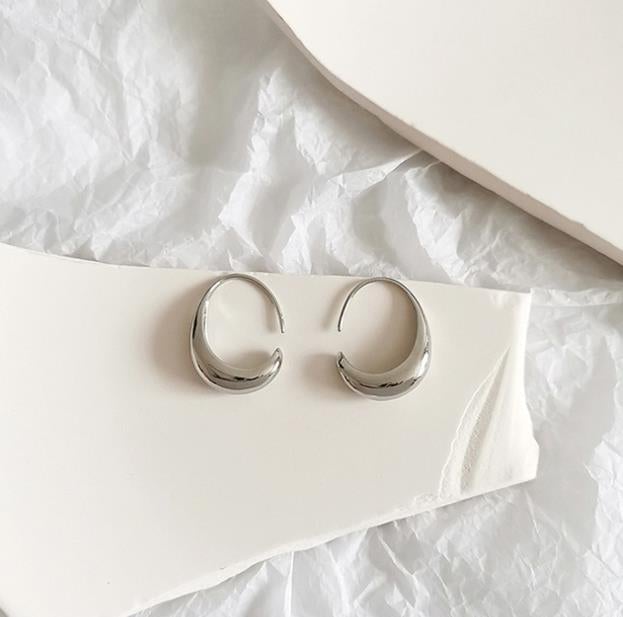 Luxury gold and silver earrings