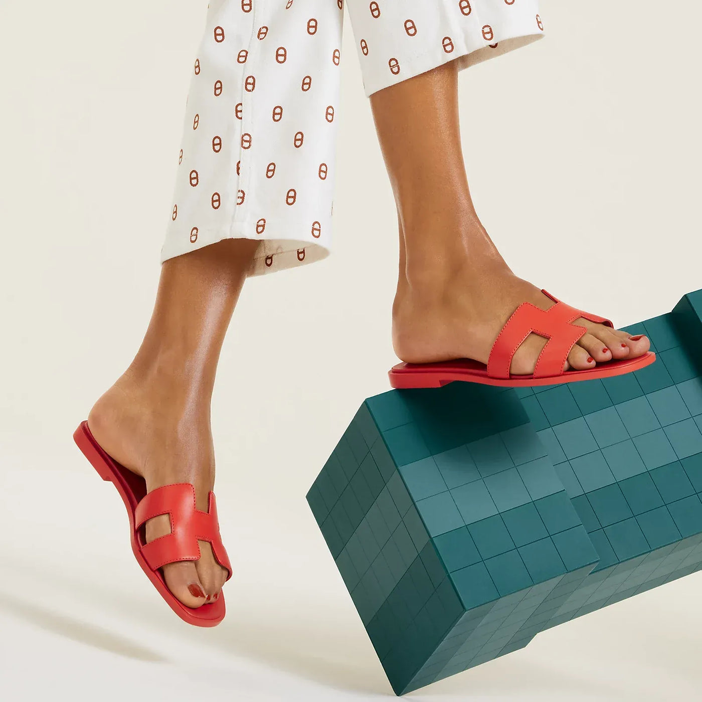 ARIS - ELEGANT SANDALS