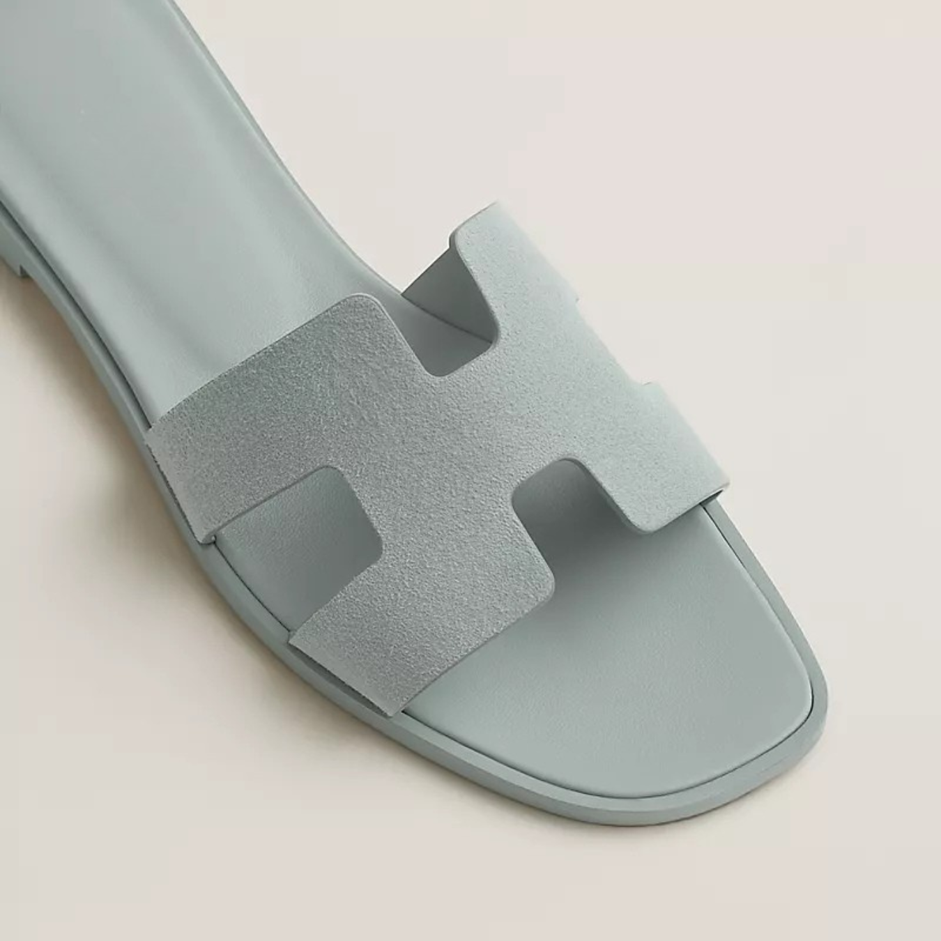 ARIS - ELEGANT SANDALS
