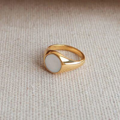 Mother-of-pearl ring