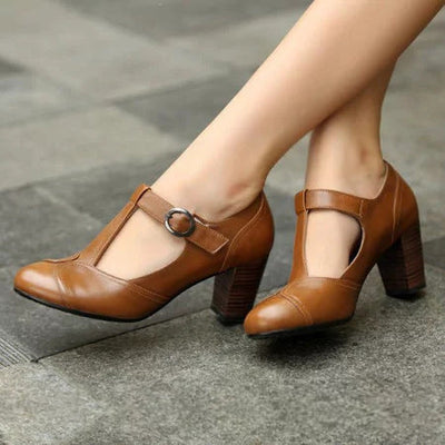 RACHELE - Elegant T-strap pumps with low heels for a refined look