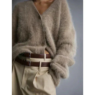 Emily - RELAXED FIT PULLOVER WITH ELEGANT STYLE