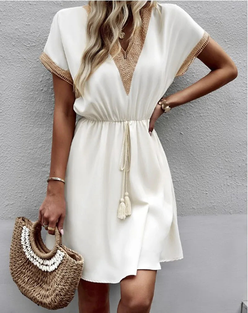 Carmen - Chic V-Neck Boho Dress with Flattering Waist Tie