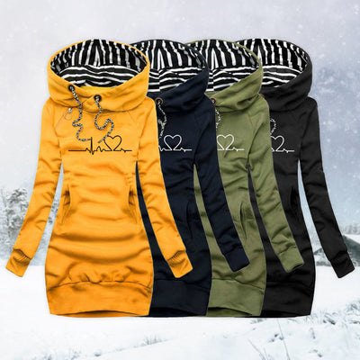 Carina - Knitted Cardigan with Heart Pattern