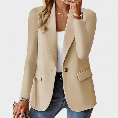 Carla – Tailored blazer with timeless elegance
