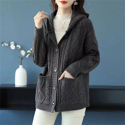 Dakota - Elegant Diamond Stitch Cardigan