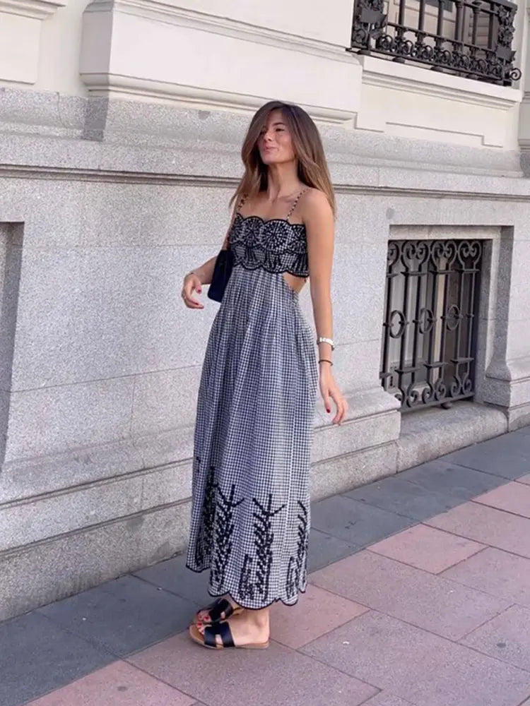 Breanna - Chic Gingham Dress