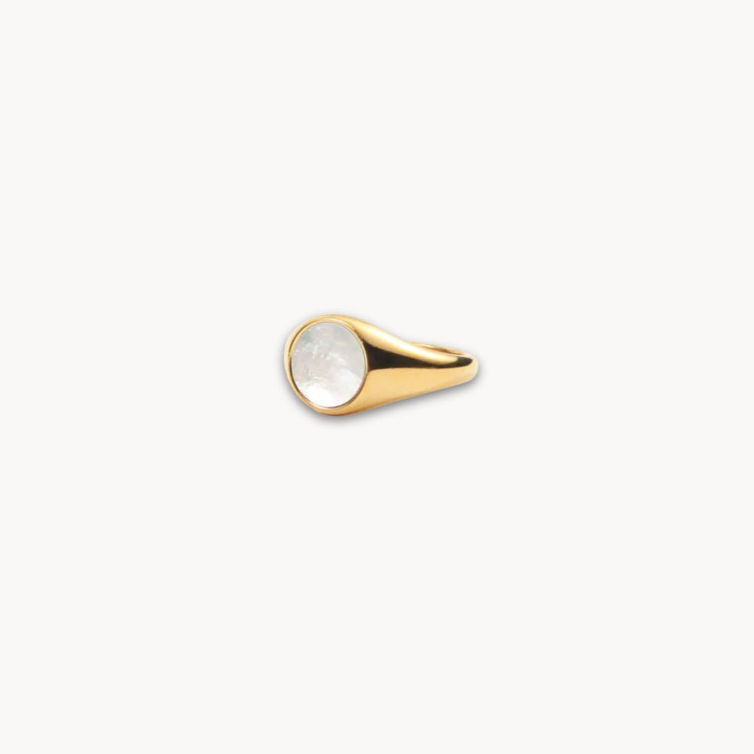 Mother-of-pearl ring