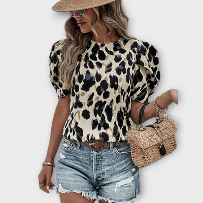 Amelia – Blouse with Round Neck and Vibrant Allover Print