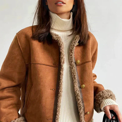 Amara – Elegant button-down jacket
