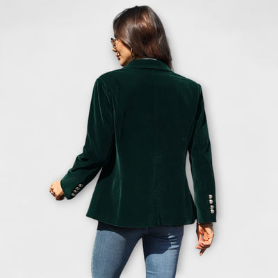 Riva – Classic blazer with a modern flair