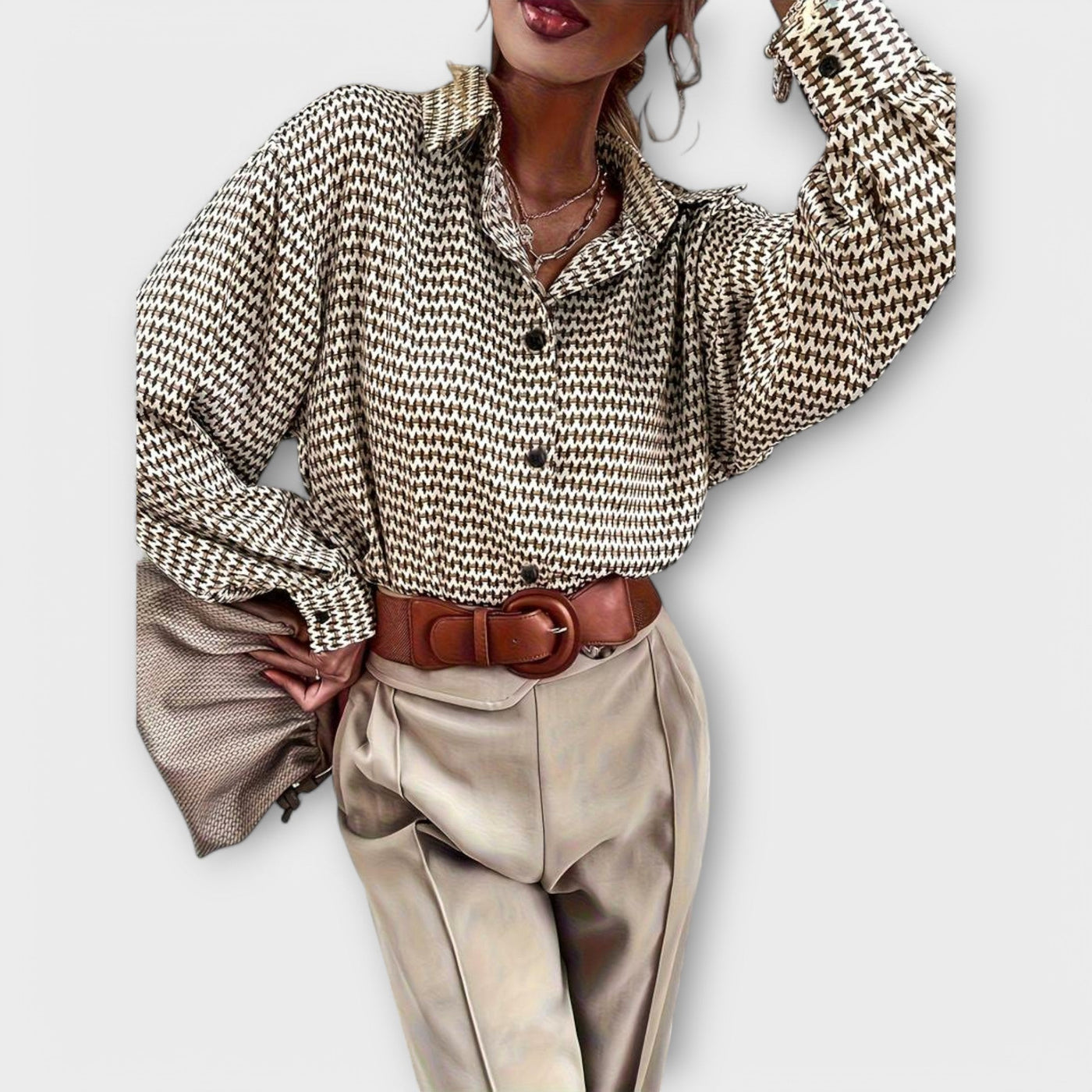Ashley – Vintage Long-Sleeved Blouse