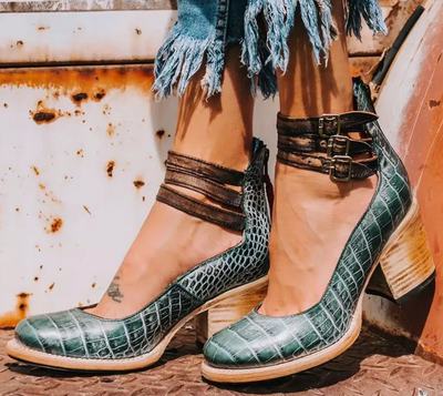 Ginevra™ - Multi-strap pumps with chunky heel