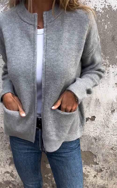 Marcia - Cozy Zip-Up Sweater