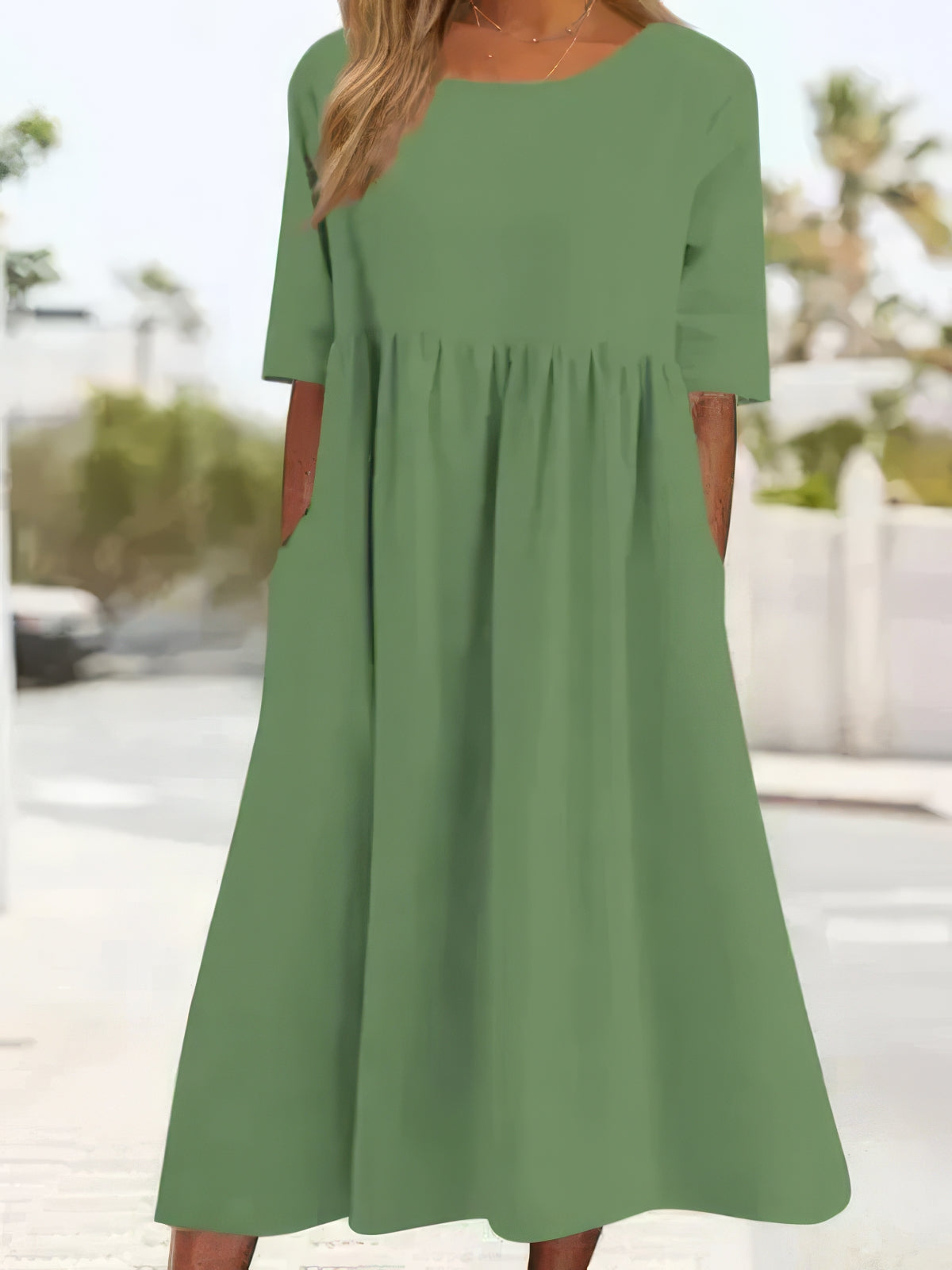 Maikee - Cotton dress with round neckline and pockets